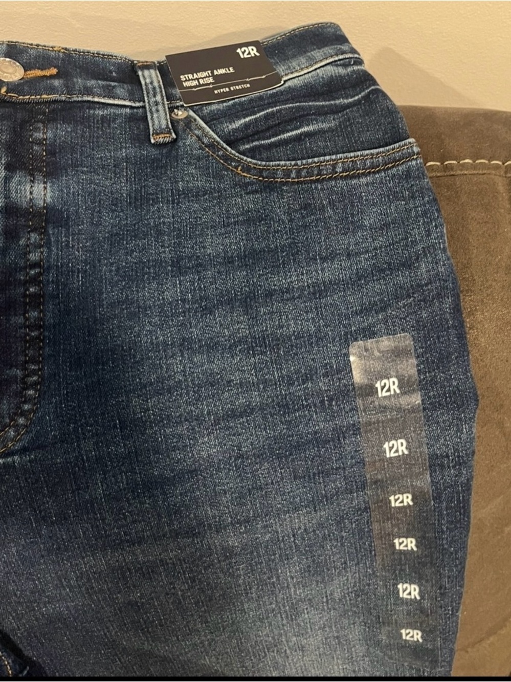 β¨ NWT EXPRESS High Rise Straight Ankle Jeans β¨ - Picture 4 of 10